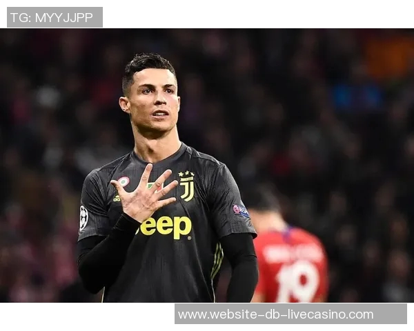 全球足球转会市场动态分析新赛季球队阵容变化与球员去向揭秘 全球足球转会市场动态分析新赛季球队阵容变化与球员去向揭秘